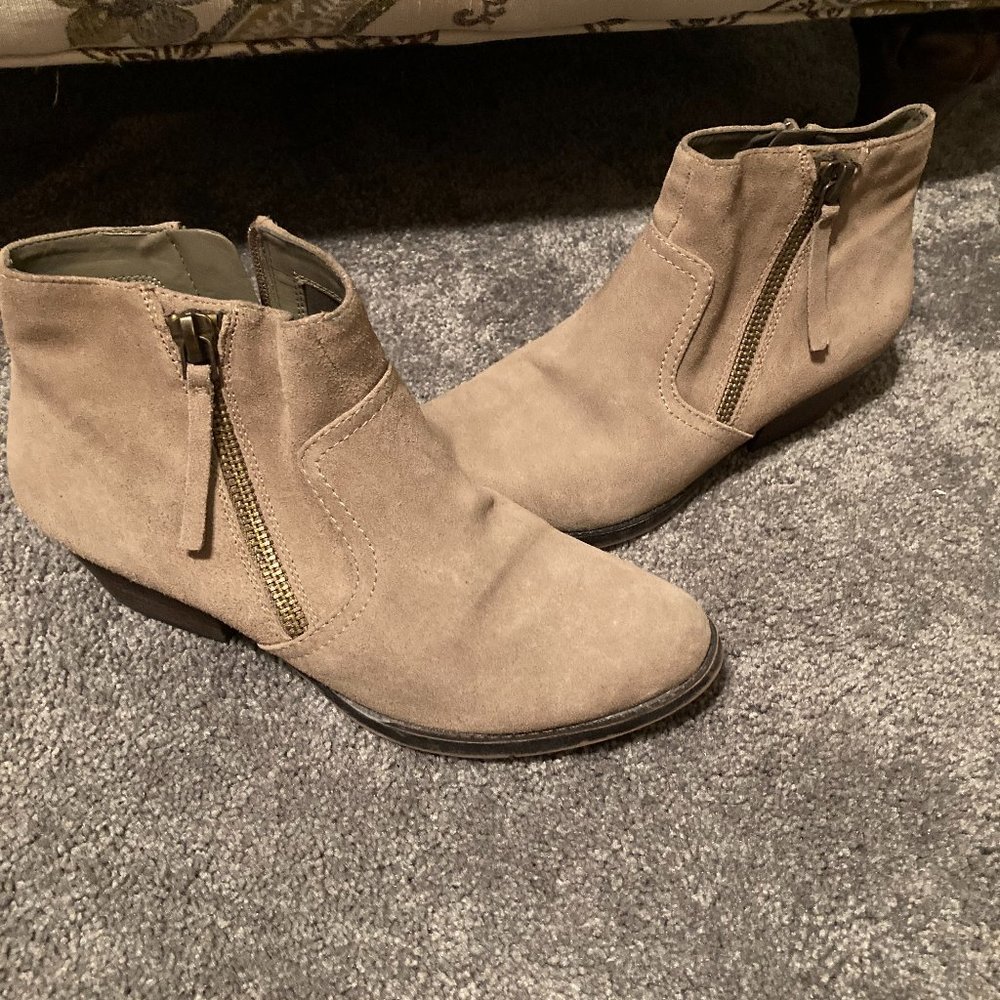 suede ankle boots, hardly worn, look new